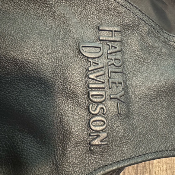 Harley Davidson Black Leather Vest - Picture 2 of 14